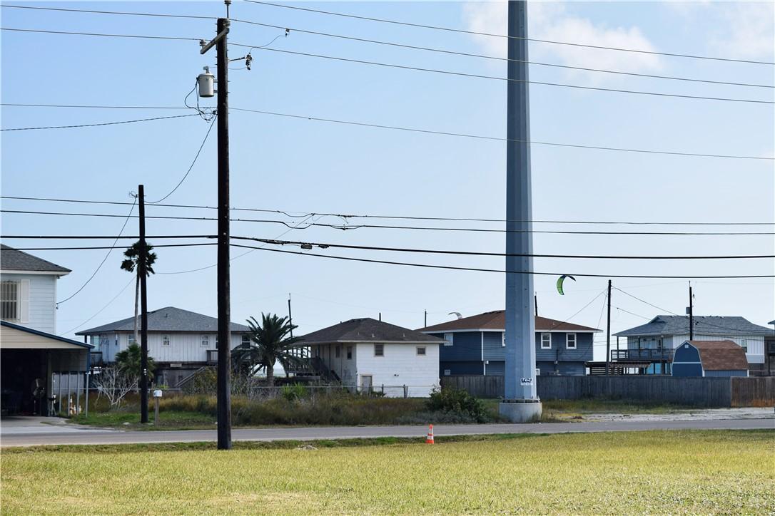 Image 2: Houses across the lot