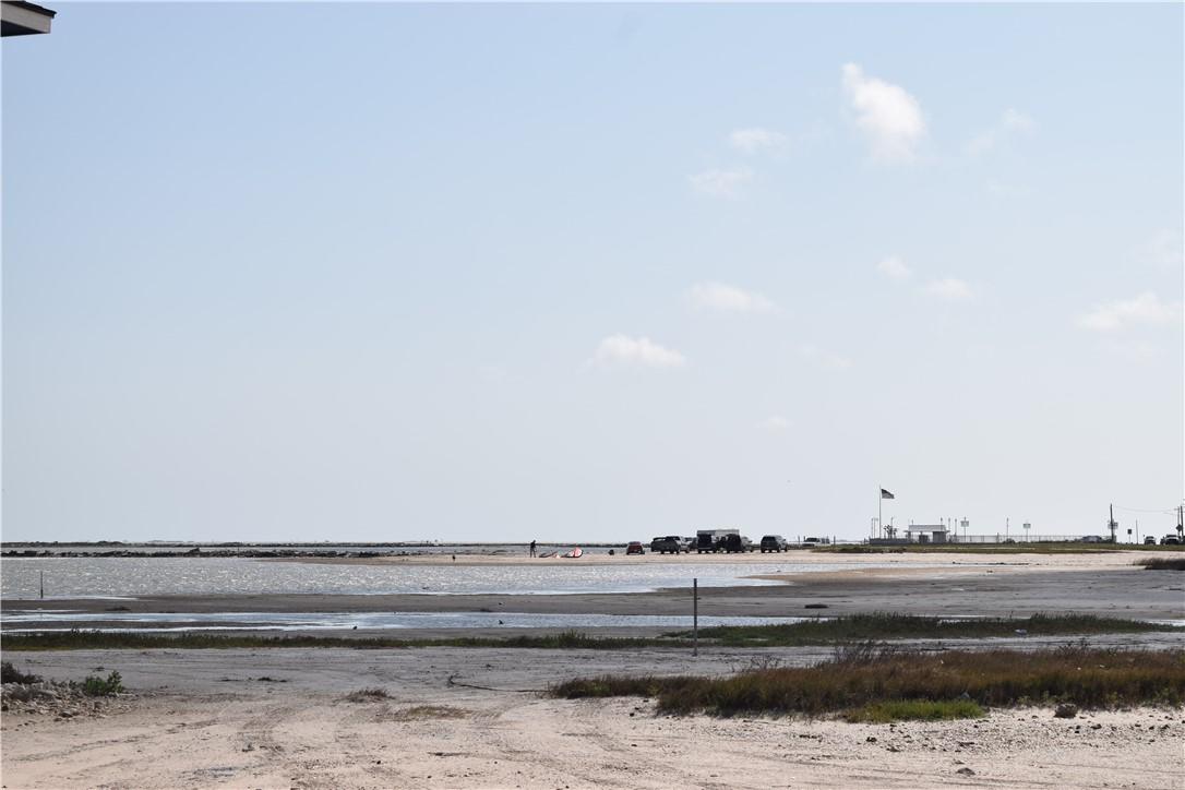 Image 3: close to kitesurfing launch