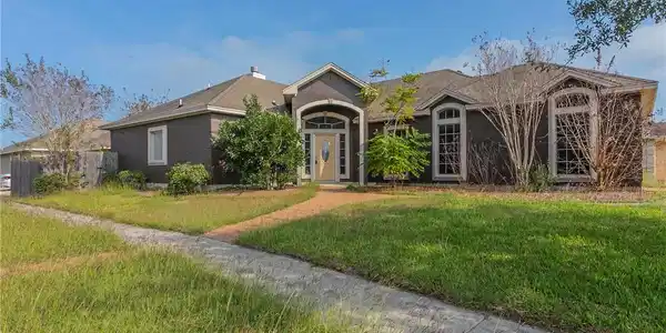 7402 Trail Creek Drive