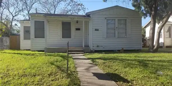 769 W Cornelia