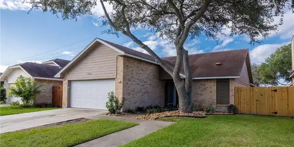 7113 Brookedge