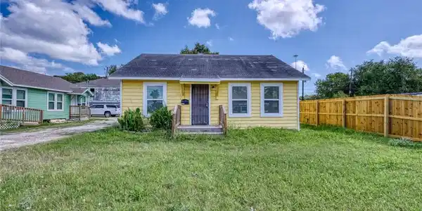 3218 Buddy Lawrence Drive