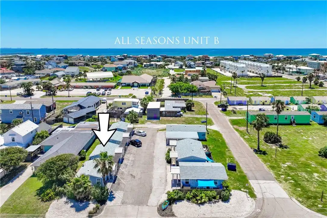 Image 1: Excellent location