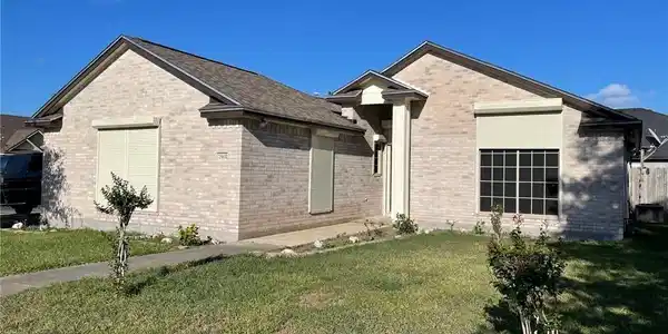 7902 Snake River Drive
