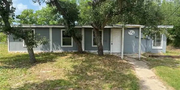 438 Scotland Drive