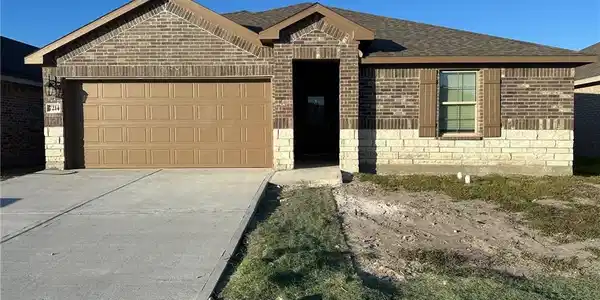 7214 Cattlemen Drive