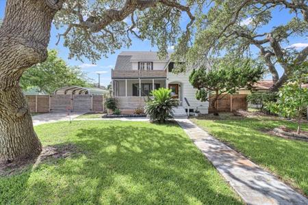 332 N Houston Street