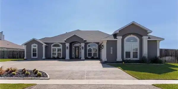 2534 Pacific View