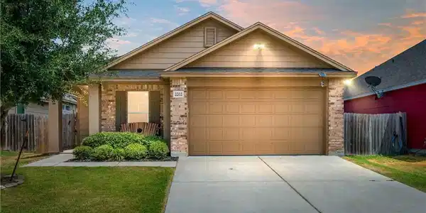 2202 Egret Drive