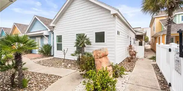 2212 State Highway 361