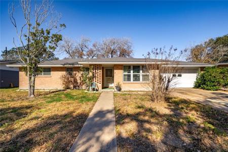4229 Hamlin Drive