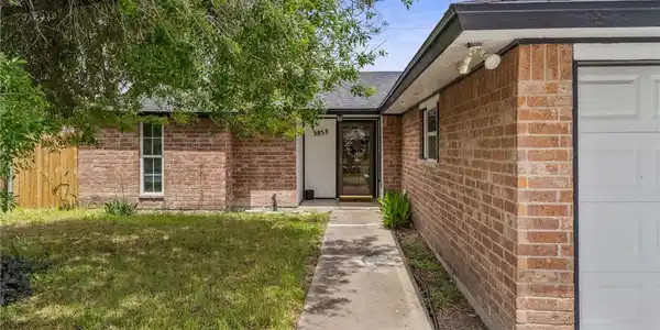 5853 Crestmore Drive