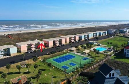 700 Island Retreat Road