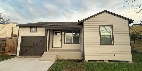 4806 Kendall Drive