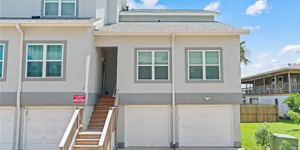 200 6TH Street