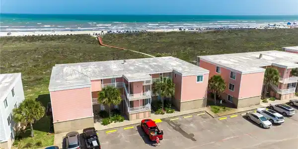 700 Island Retreat Road
