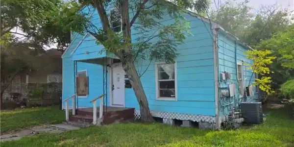 1011 S Alameda Street