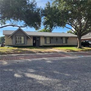 4441 Dolphin Place