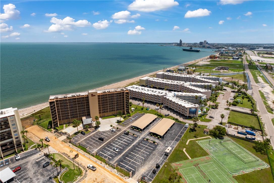 Image 2: Fantastic water views