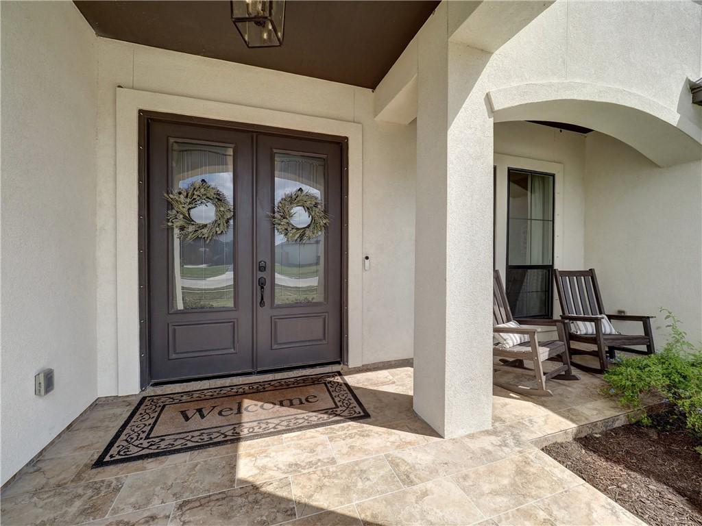 Image 3: Double Door Entry