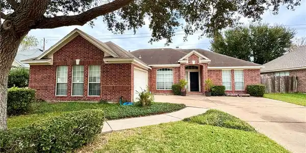 5906 Lindenwood Drive
