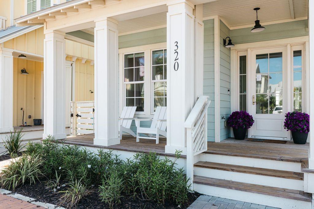Image 4: Front Porch