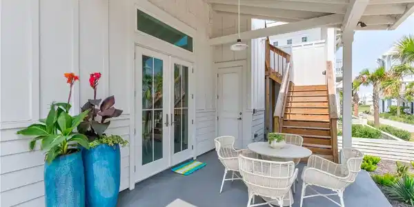 Image 2: 275 Sq Ft patio space 
extends living space