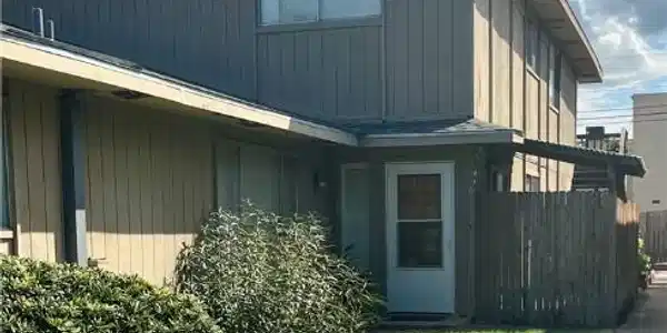 6225 Hidden Cove