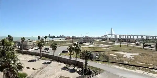 3938 Surfside Boulevard