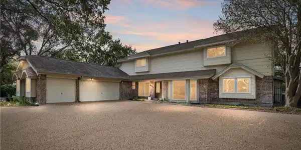 6125 Lost Creek Drive