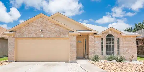 2326 TROPICAL WIND Drive