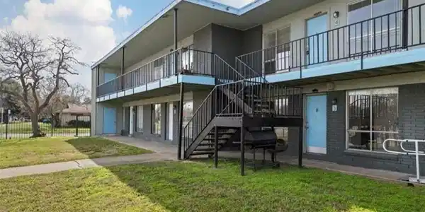 3249 S Staples Street