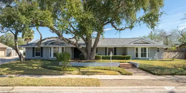 217 Cape Henry Drive