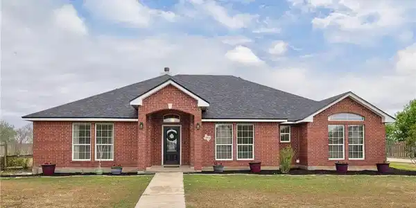 5913 King Trail