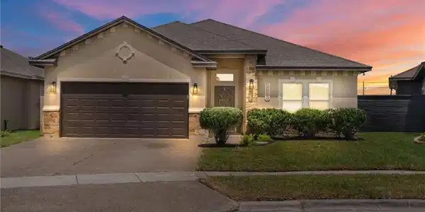 6605 Robina