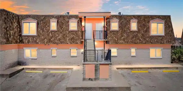 700 Island Retreat Court