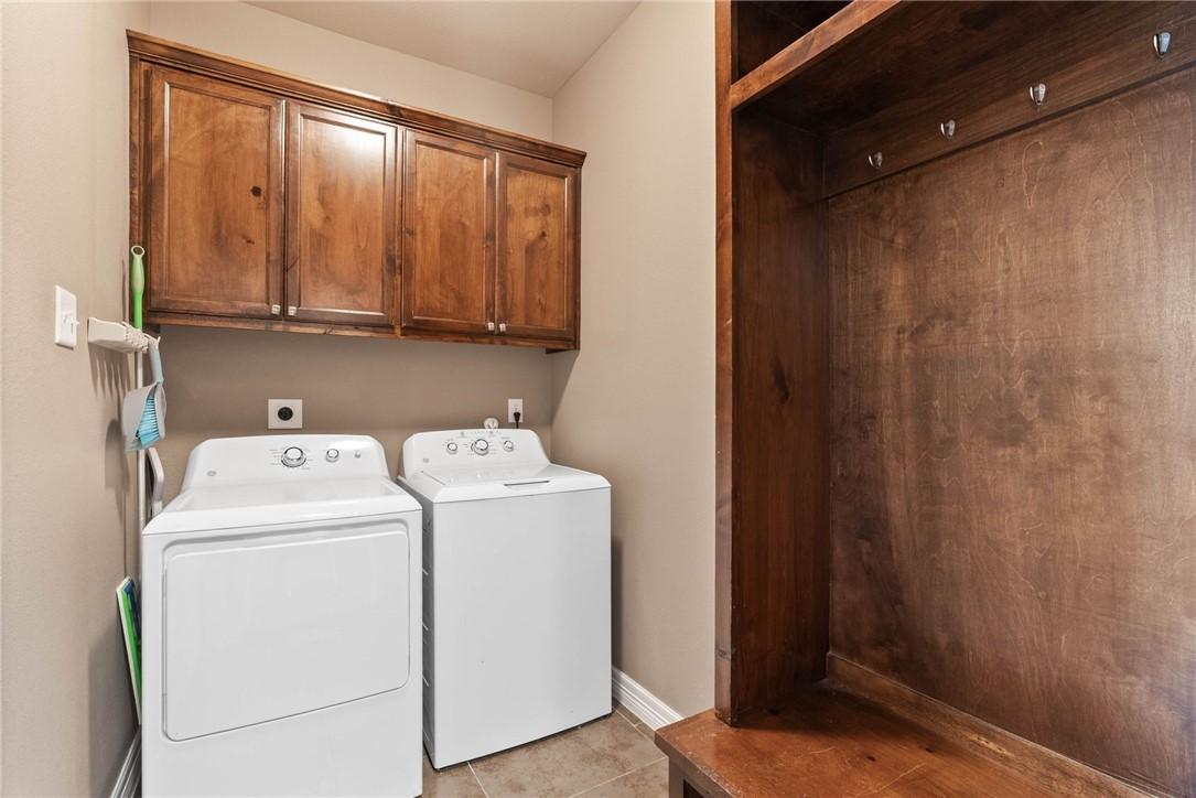 Image 3: Laundry/Mud Room
