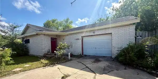 3659 Santa Fe Street