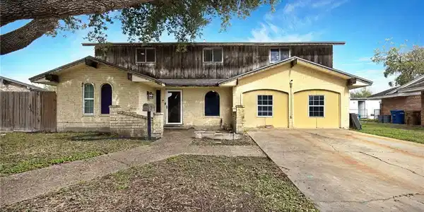 1138 Concho Street