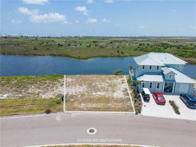 152 Laguna Isles Drive