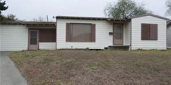 4709 Easter Drive
