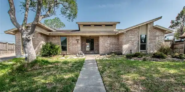 6310 Wimbledon Circle