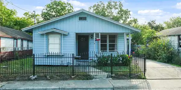 621 Duncan Street