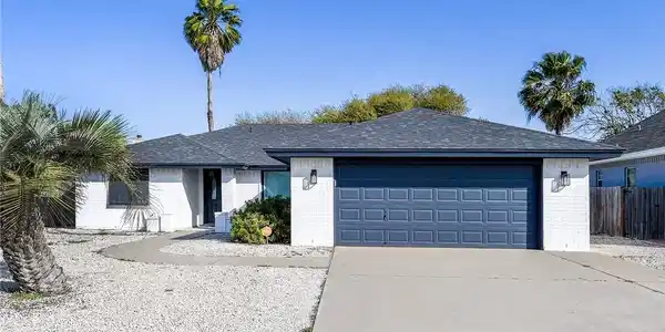 13922 Longboat Drive