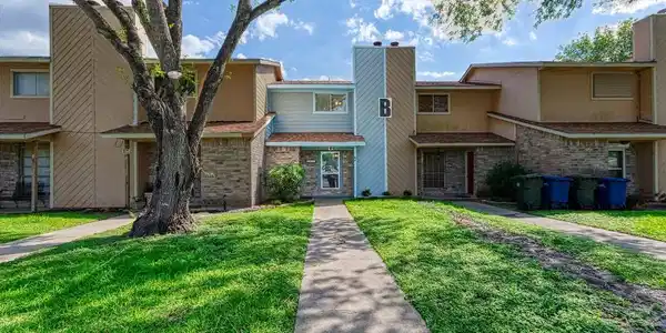 4929 Cedar Pass Drive
