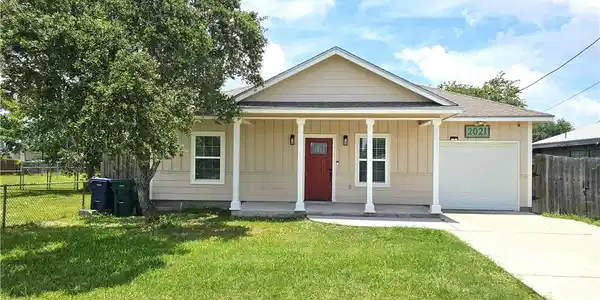 2021 Orange Street