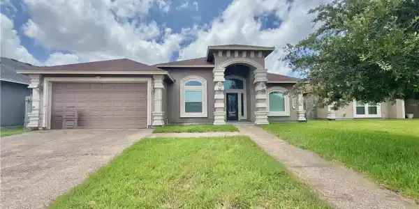 6805 Sir Moses Place
