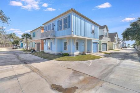 305 Sailhouse Way