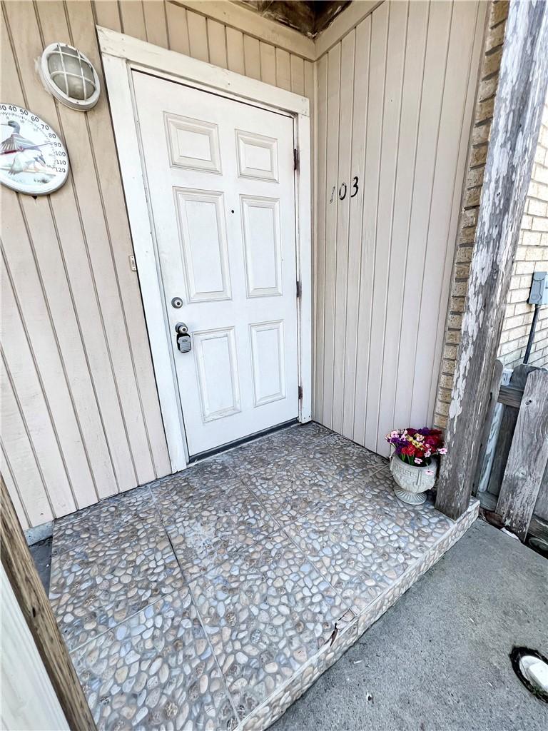 Image 4: Welcome Home!