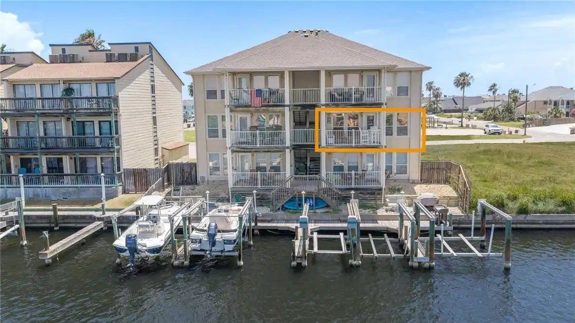 Image 1: Waterside of Unit 201......and, your own boatslip